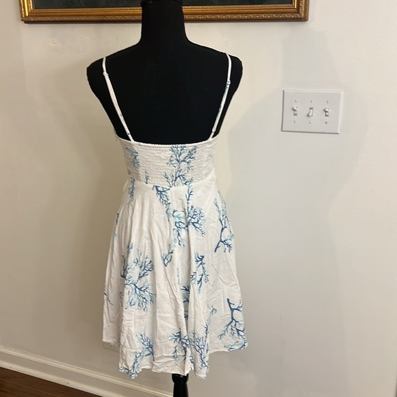 Old Navy Print Sundress with side zipper, Sz. S. - Picture 4 of 13